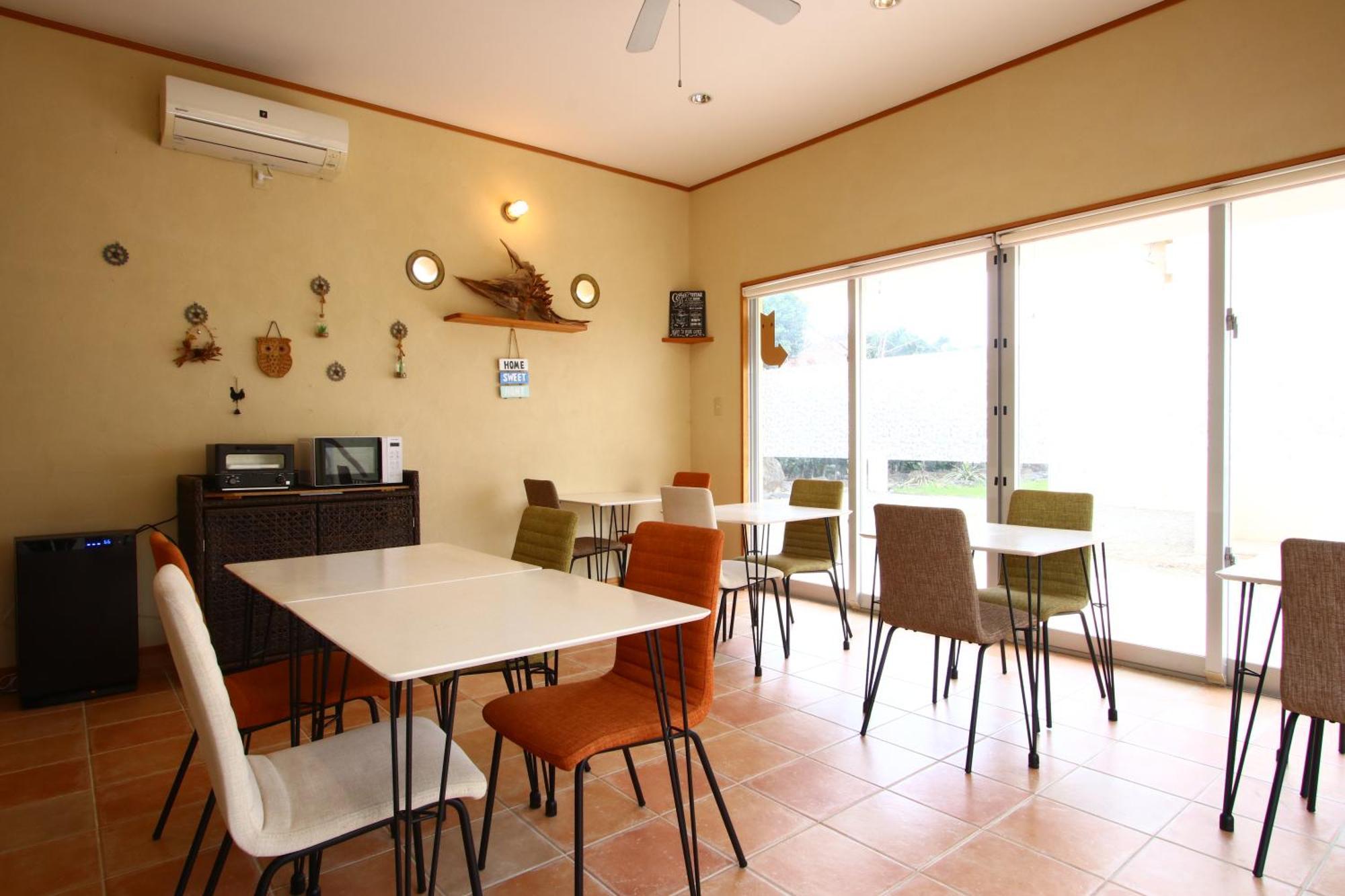Hotel AsobiBASE Yamabare-House Ishigaki  Exterior foto