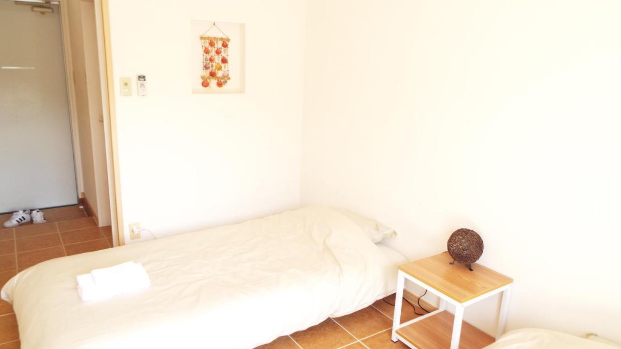 Hotel AsobiBASE Yamabare-House Ishigaki  Exterior foto